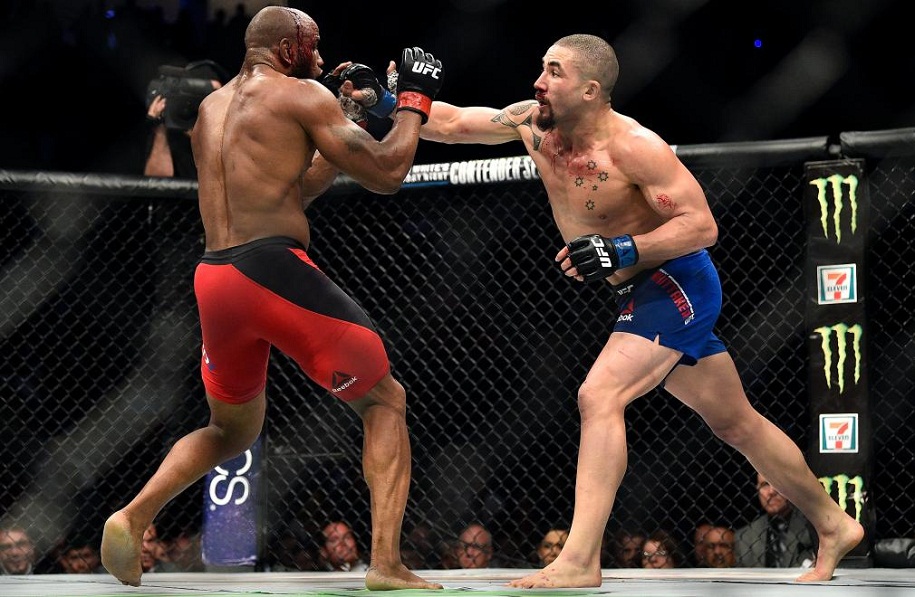 Có thể bạn chưa biết: Robert Whittaker từng là nhà vô địch Wrestling của Australia?