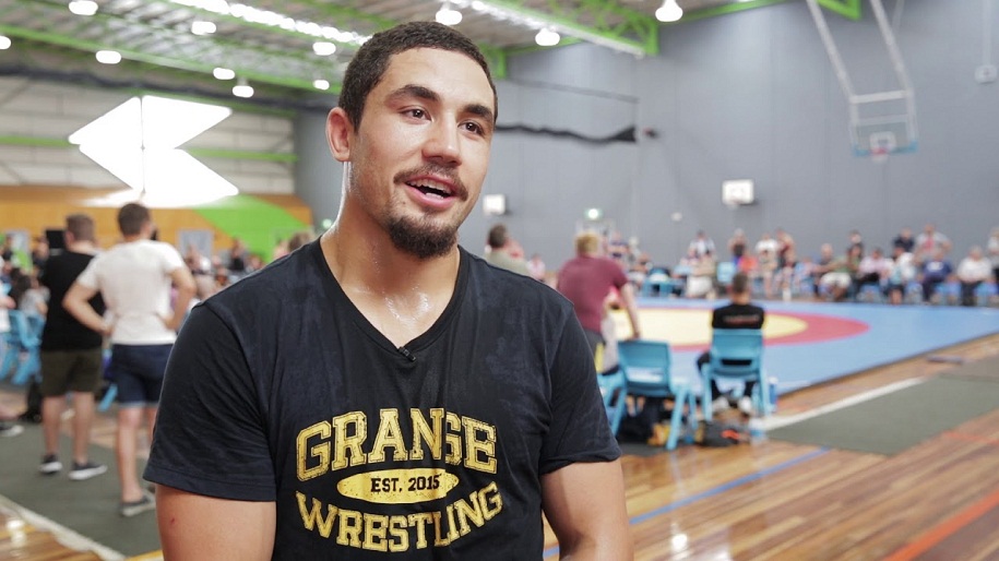 Có thể bạn chưa biết: Robert Whittaker từng là nhà vô địch Wrestling của Australia?